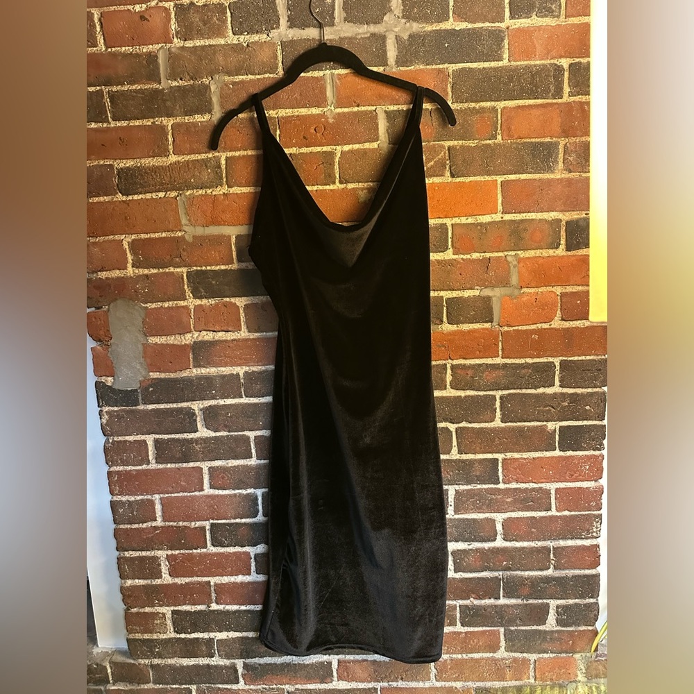 Black Sleeveless Cowl Neck Slip Dress